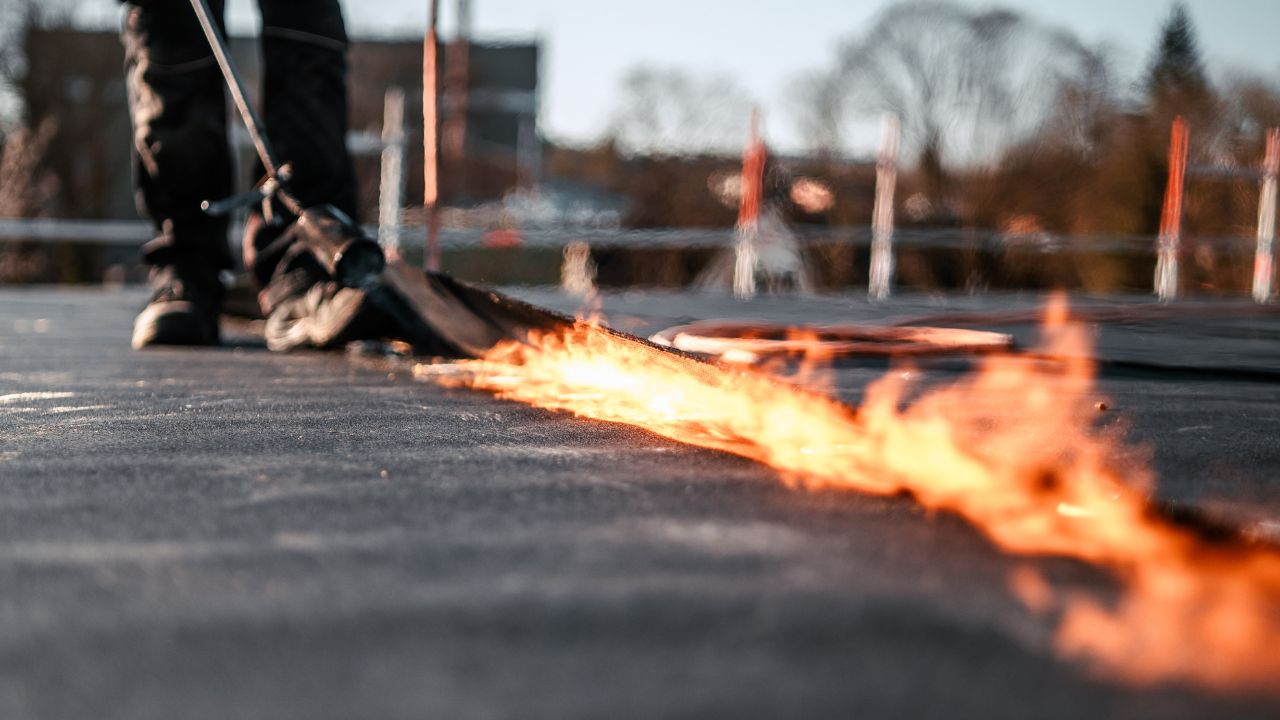 Flachdachabdichtung in Göttingen und Umgebung als Leistung der Firma Dachteam Bock GmbH und Co KG
