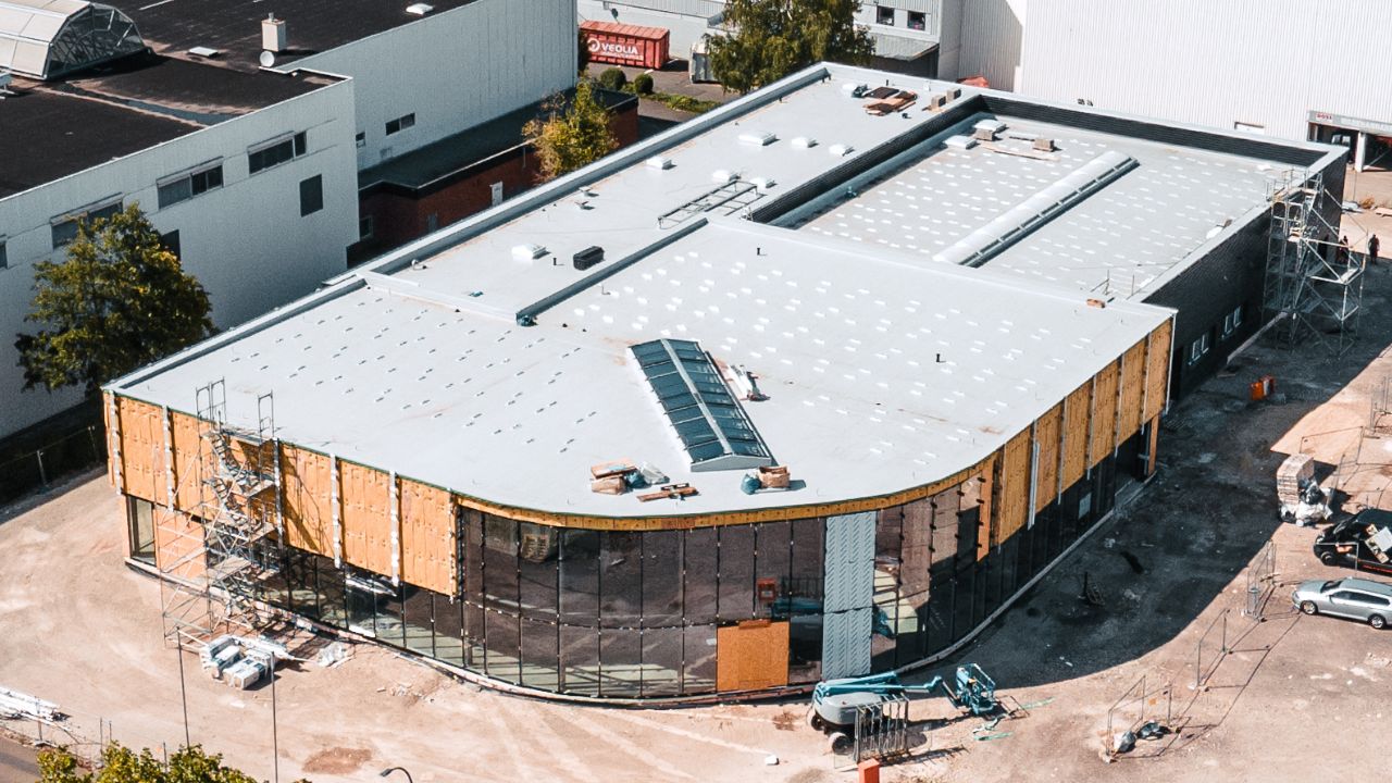 Industriebedachung für Filialen, Verkaufsstätten und Möbelhäuser