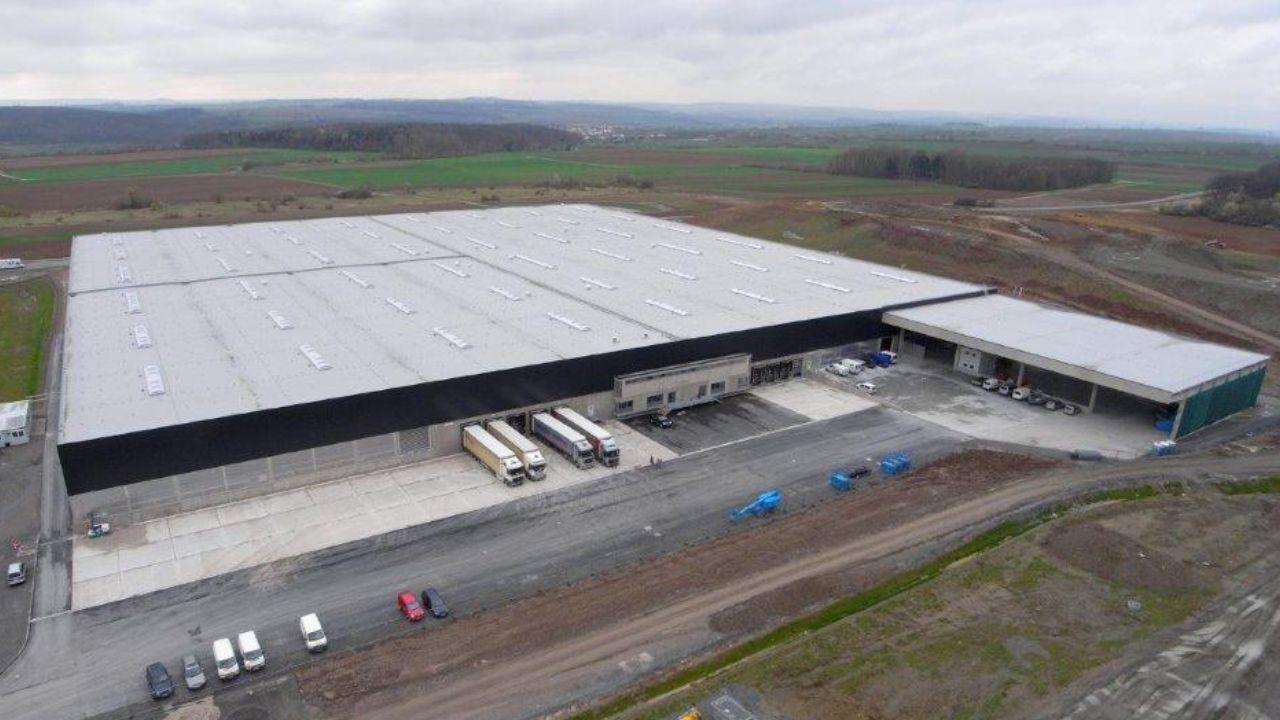 Industriebedachung für Produktionshallen